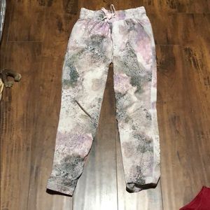 Lululemon Namaskar II Lightweight Pant Size 2
